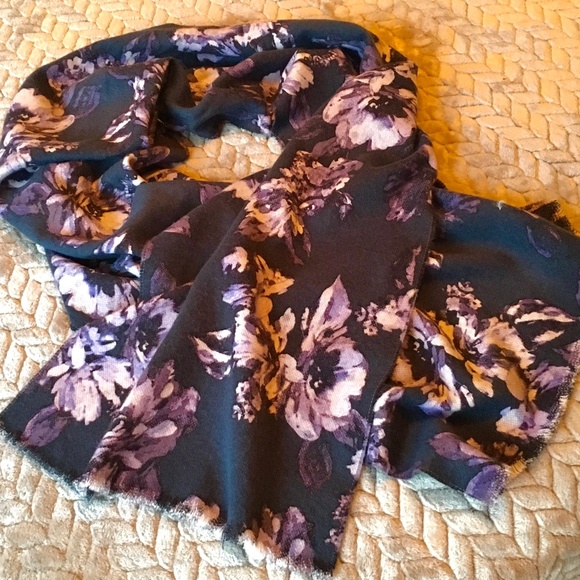 Lands' End Ultra Soft Scarf - Picture 1 of 8